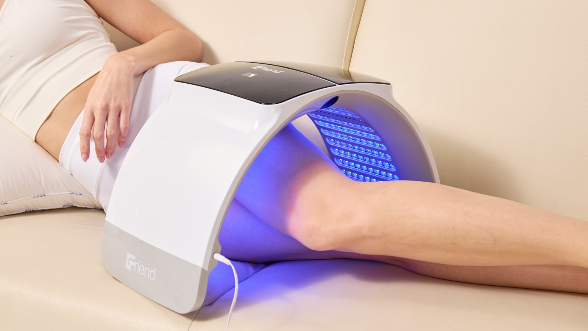 A Simple 20-Minute Light Therapy Routine for Busy UK Evenings